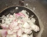 A picture of step 1 of ஆட்டுக்கால் பாயா.