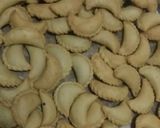 Foto langkah ke 7 dari resep Pastel Abon Mini.