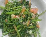 Foto langkah ke 5 dari resep Tumis kangkung saos tiram.