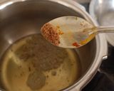 A picture of step 2 of Lauki ki sabzi.