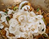 Foto langkah ke 4 dari resep Kwetiau Goreng.
