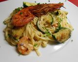 Foto del paso 3 de la receta Tallarines con calabacín y langostinos