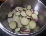 A picture of step 1 of Dahi baingan - odiya  recipe.