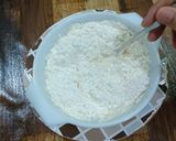 Gambar langkah 1 resipi Cekodok Filament Crab Stick Sourdough.