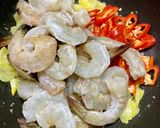 Foto langkah ke 2 dari resep Udang Goreng Mentega.