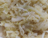 Foto del paso 1 de la receta: Chucrut alemán / Repollo Fermentado