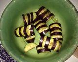 Foto langkah ke 1 dari resep Terong isi tumis pedas.