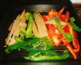 Foto del paso 2 de la receta: Tacos con frijoles negros Sin tacc!! 👌 😉😋
