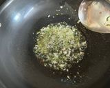 A picture of step 3 of Dhaba Style Spinach Mushroom 🍄‍🟫.