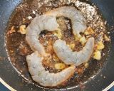 Foto del paso 4 de la receta: Pincho de langostinos  con piquillos caramelizados