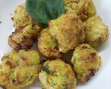 Bazsalikomos, chilis cukkini golyó recept fázis 3 fotója