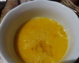 Foto langkah ke 1 dari resep Telur dadar bawang.