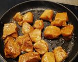 Foto del paso 8 de la receta: Pollo marinado con coles de Bruselas