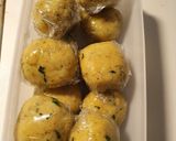 A picture of step 3 of Cheese potato balls.