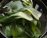 Foto del paso 1 de la receta Revuelto muy sencillo de pak choi y calabacines