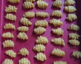 Foto langkah ke 2 dari resep Kue Garpu SS.
