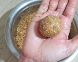 A picture of step 14 of Winter special gond laddu.