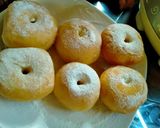 Foto langkah ke 4 dari resep Donat empuk.