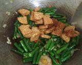 Foto langkah ke 4 dari resep Tumis Kacang Panjang dan Tempe Praktis.