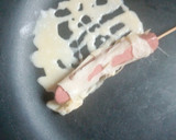 A picture of step 4 of Stick egg net sausage.