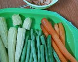Foto langkah ke 1 dari resep Oseng Ebi Wortel Buncis.