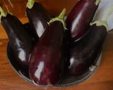 Foto del paso 1 de la receta: Berenjenas  🍆 Grilladas con Tomate 🍅 Asados Ajo y Queso a la Plancha