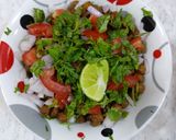 A picture of step 2 of Chana chat masala.