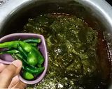 A picture of step 5 of Palak Gosht.