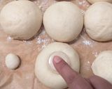 Foto langkah ke 14 dari resep Donat Simpel Tanpa Telur, Tanpa Susu, Takaran Sendok.