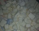 A picture of step 1 of Mater paneer.