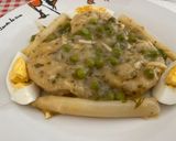 Foto del paso 7 de la receta Merluza en salsa al vino blanco