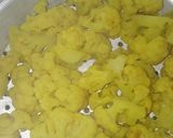 A picture of step 1 of Cauliflower fry.