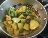 A picture of step 2 of Green tomato chutney.