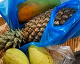 Foto langkah ke 1 dari resep Rujak buah (mangga muda).