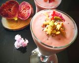 A picture of step 3 of Banana fig smoothie.