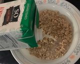 Foto del paso 1 de la receta: ¡Desayuno en 10 minutos! Avena con frutas ❤️🍐
