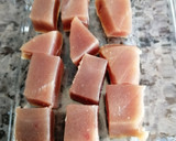 Foto del paso 2 de la receta: Ensalada de coles de Bruselas y atún marinado