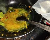 Foto langkah ke 3 dari resep Sayur Daun Singkong teri tahu telur puyuh Masak Santan.