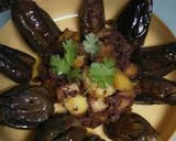 A picture of step 10 of Stuff eggplant with potato.