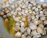 Foto langkah ke 3 dari resep Kerang tendaan.