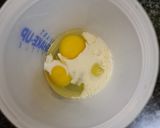 A picture of step 3 of Cheesy omelette.