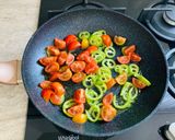 Rántotta bazsalikommal és sonkával recept fázis 2 fotója