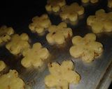 Foto langkah ke 3 dari resep Kue kering kacang/cookies Bimoli.