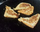 A picture of step 4 of Egg Toast.