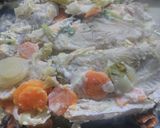 Foto del paso 3 de la receta: Pescado sobre colchón de verduras a la crema