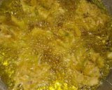A picture of step 5 of Kadu ke pakory(pumpkin fritters).