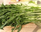 Hình bước làm 1 của món Mì xào Yakisoba cho bữa trưa làm việc ở nhà