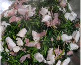 Foto del paso 2 de la receta: Revuelto de collejas y pollo