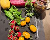 Foto del passaggio 1 della ricetta Bocconcini di tonno alla mediterranea