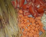 Foto del paso 2 de la receta: Pasta con lo que hay en casa